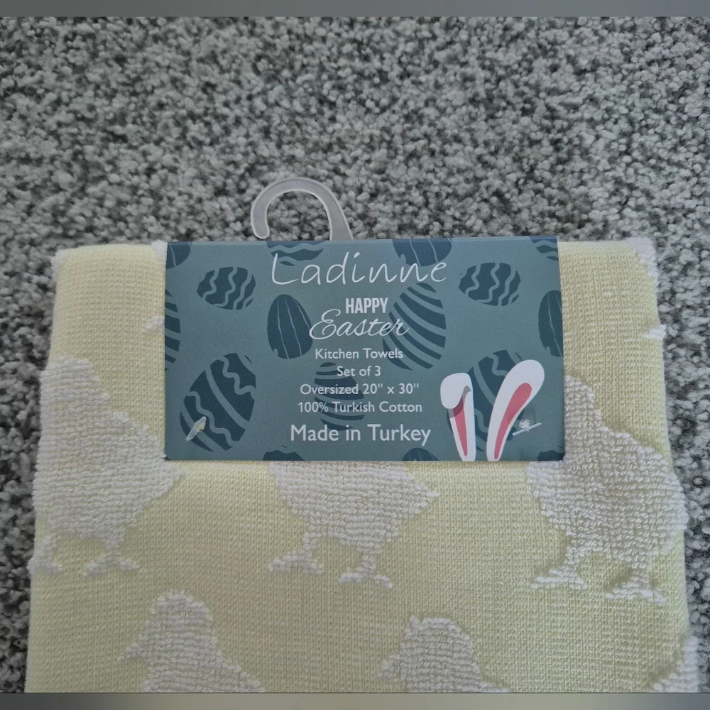 LADINNE SET OF 3 KITCHEN TOWELS EASTER YELLOW WITH CHICKS FRINGE 20 X 30 NIP